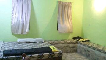 Langsir/tirai gelap terus