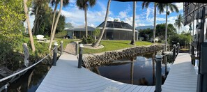 Property grounds - ✨ Villa Riverpearl, Modern Waterfront Luxury with Private Pool & Kayaks (Bonita Springs)