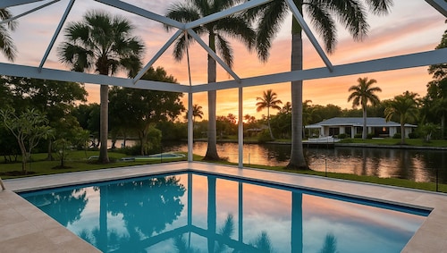✨ Villa Riverpearl, Modern Waterfront Luxury with Private Pool & Kayaks