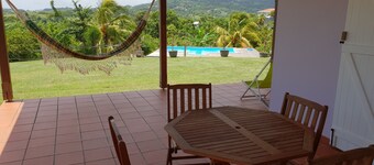 Villa mit Pool F3 Süd Martinique zwischen Berg und Meer