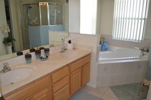 House, 3 Bedrooms | Bathroom | Hair dryer, towels - The Manor at Westhaven 231 (Davenport)