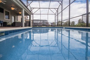 Ferienhaus, Mehrere Betten | Innenpool | Außenpool