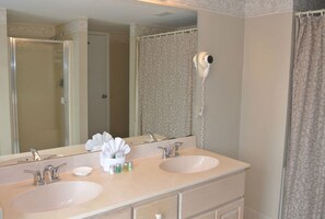 Interior detail - Fort Myers Beach Area 7327 - 400 (Fort Myers Beach)