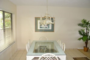 Condo, 2 Bedrooms | In-room dining