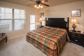 Condo, 3 Bedrooms | 3 bedrooms, free WiFi - Bella Piazza 907 - 926 (Davenport)