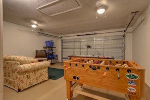 House, 3 Bedrooms | Games room