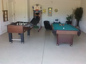 House, 4 Bedrooms | Games room