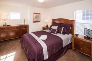 House, 5 Bedrooms | 5 bedrooms, free WiFi