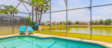 ハウス 4 ベッドルーム | 屋内プール | 屋外プール