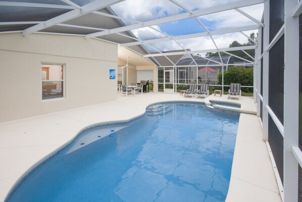 Casa, 3 quartos | Piscina interna | Piscina externa