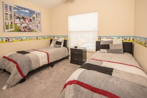 House, 4 Bedrooms | 4 bedrooms, iron/ironing board, free WiFi - Solana Resort 220 (Davenport)