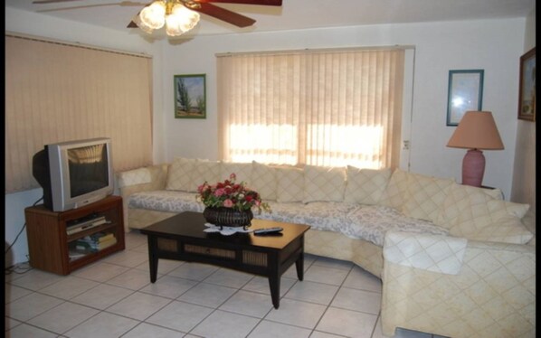 Interior detail - Bonita Springs 23 (Bonita Springs)