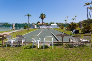 Condo, 1 Bedroom | Sport court