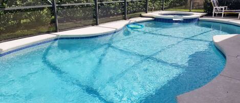 Maison, 5 chambres | Piscine couverte