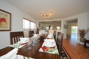 House, 4 Bedrooms | In-room dining - Four Corners 908 (Davenport)