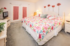 Condo, 3 Bedrooms | 3 bedrooms, free WiFi