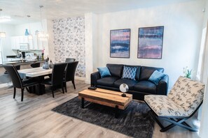 Maison en rangée, 3 chambres | Aire de séjour | Téléviseur à écran plat