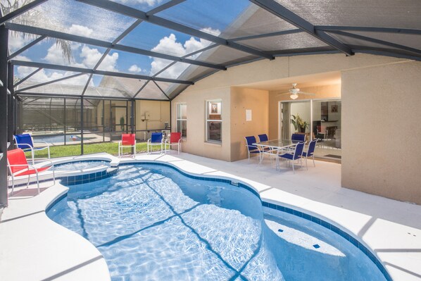 House, 5 Bedrooms | Indoor pool