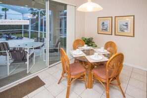 In-room dining - Highlands Reserve Golf & Country Club 349 (Davenport)