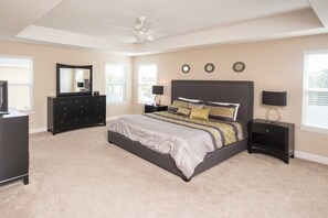 6 bedrooms, free WiFi - Solterra 4213 (Davenport)