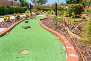 House, 4 Bedrooms | Golf
