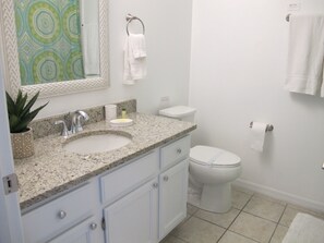 House, 3 Bedrooms | Bathroom | Hair dryer, towels - Indian Wells 3144 (Kissimmee)