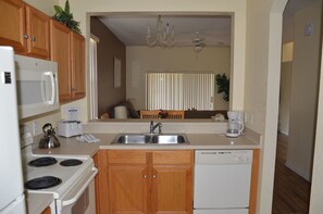 联排别墅, 4 间卧室 | 私人厨房 | 冰箱、微波炉、洗碗机、烤面包机