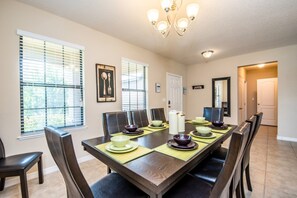 House, 6 Bedrooms | In-room dining - Cypress Pointe 1132 (Davenport)