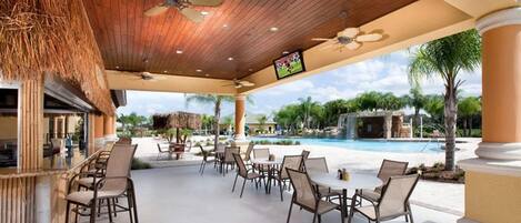 House, 6 Bedrooms | Outdoor dining