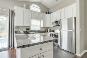 Casa, 3 habitaciones | Cocina privada | Lavavajillas y utensilios de cocina