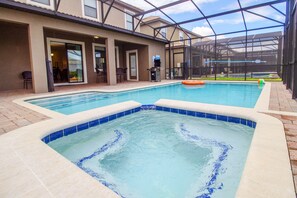 Ferienhaus, 6 Schlafzimmer | Innenpool | Außenpool