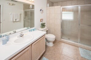 House, 3 Bedrooms | Bathroom