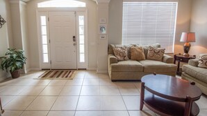 House, 6 Bedrooms | Living area - Windsor Hills 7751 (Kissimmee)