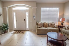 House, 6 Bedrooms | Living area | Flat-screen TV