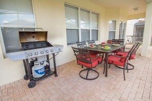 House, 6 Bedrooms | BBQ/picnic Area
