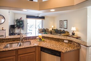 獨棟房屋, 4 間臥室 | 私人廚房 | 洗碗機、兒童餐椅、鍋具/餐盤/廚房用品