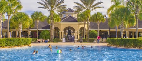 منزل - ٦ غرف نوم | حمام سباحة خارجي | حمّام سباحة خارجي