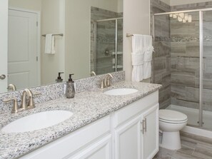 Rumah, Beberapa Tempat Tidur | Kamar mandi | Pengering rambut dan handuk