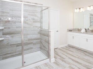 House, Multiple Beds | Bathroom | Hair dryer, towels - Champions Gate 1545 (Davenport)