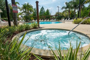 Townhome, 3 Bedrooms | Outdoor spa tub