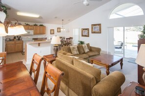 Talo, 4 makuuhuonetta | 4 makuuhuonetta, ilmainen Wi-Fi