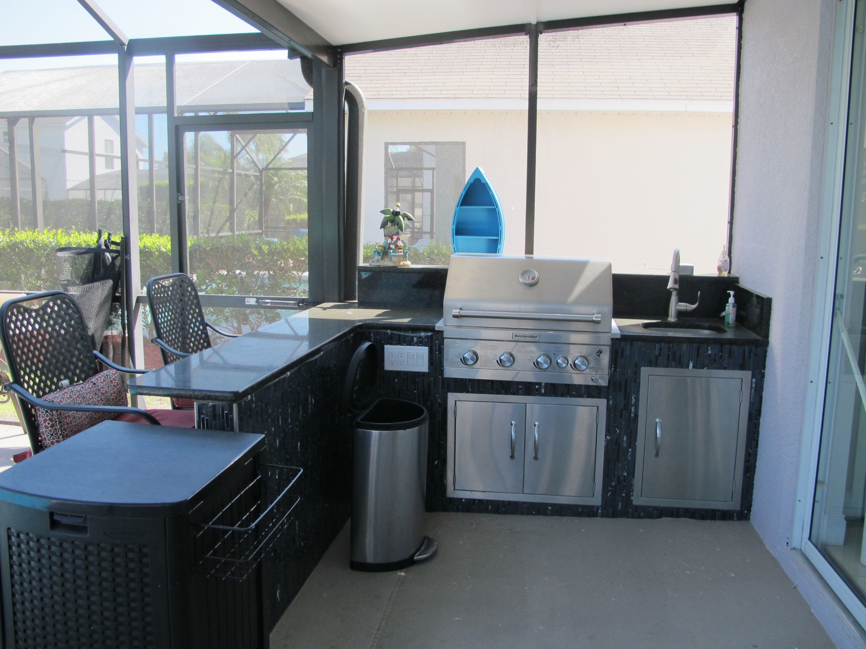 House, Multiple Beds | Food and drink