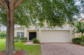 Villa, 5 Bedrooms | Front of property