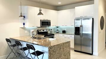 Nhà liên kế, 3 phòng ngủ | Bếp riêng