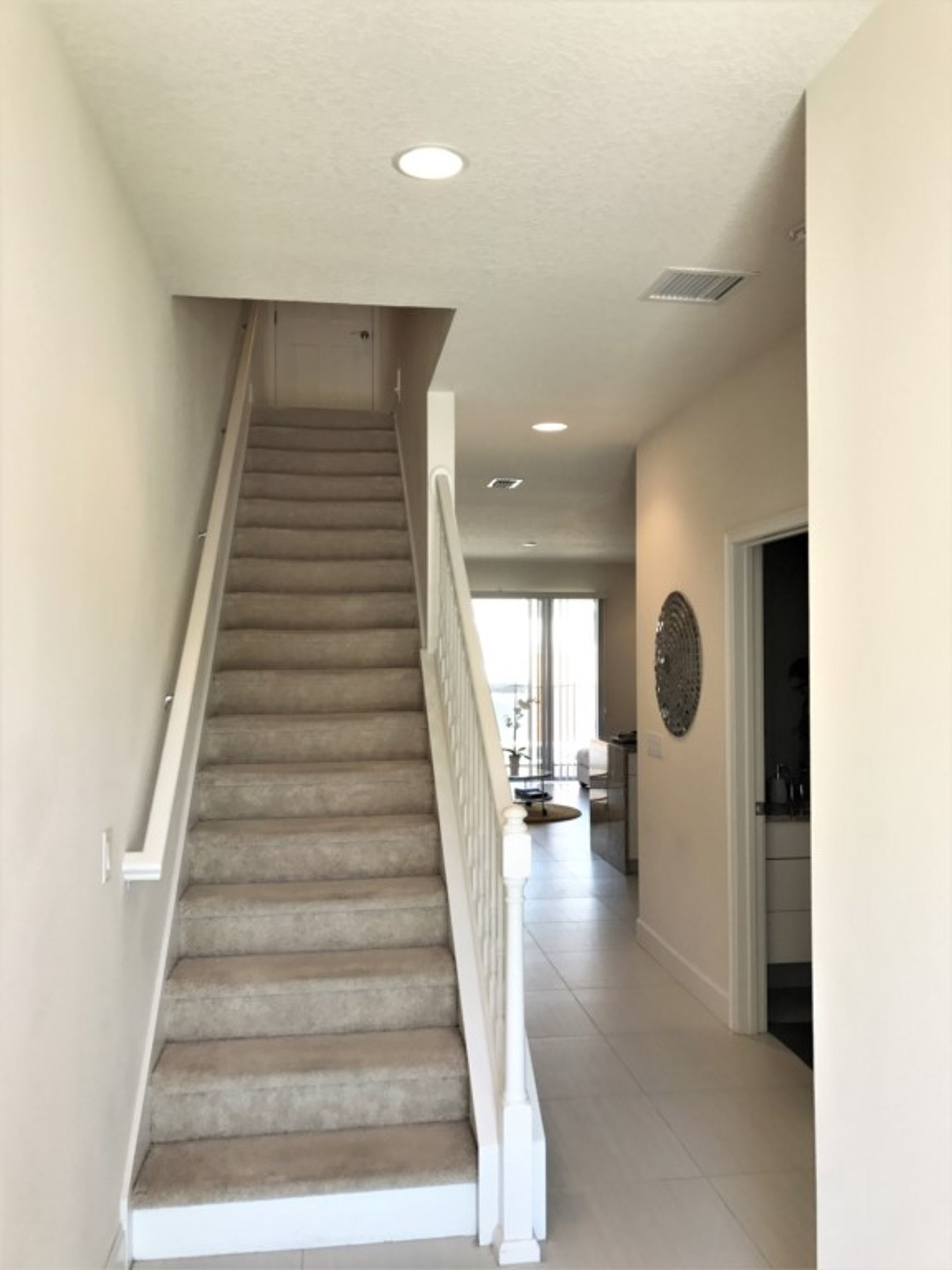 Nhà liên kế, 3 phòng ngủ | Cầu thang