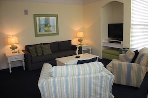 Apartment, 2 Bedrooms | Living area