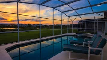Rumah, 5 kamar tidur | Kolam renang indoor | Kolam renang outdoor