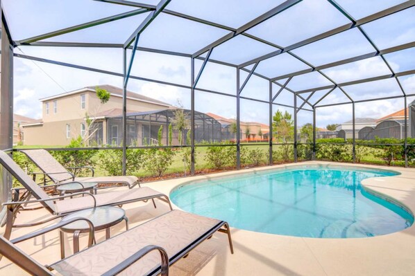 Talo, 6 makuuhuonetta | Sisäuima-allas | Ulkouima-allas