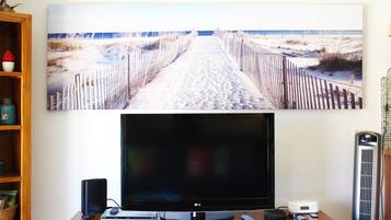 Condo, 1 Bedroom | Television