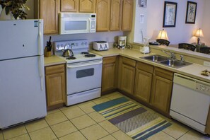 聯排別墅, 3 間臥室 | 私人廚房 | 電冰箱、微波爐、烤箱、洗碗機